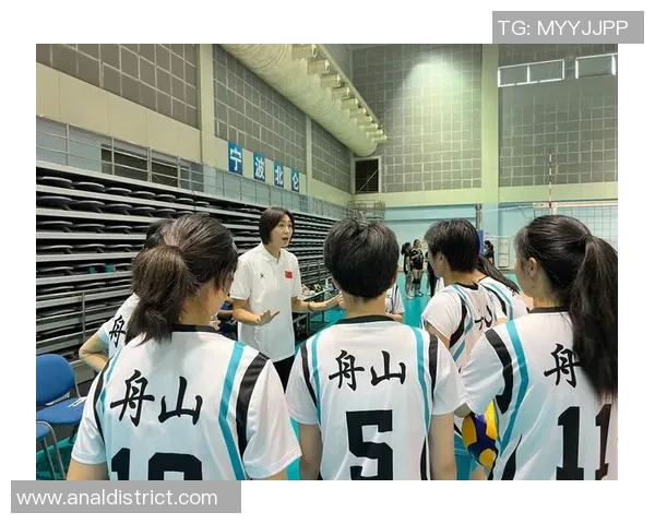 杭州排球队在全国排球团队协作排行榜中荣获第七名展现团队实力与拼搏精神